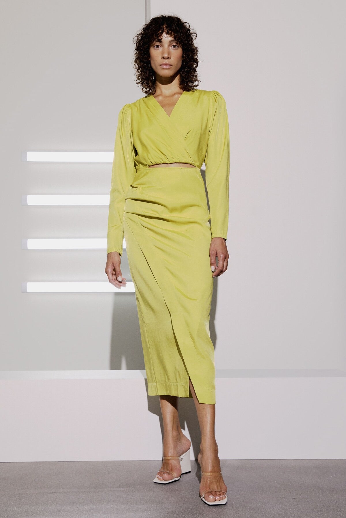 CMSHO - DRESS WITH PUFF SLEEVES IN GREEN